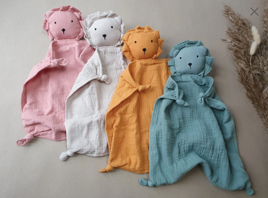 Organic Cotton Lion Muslin Comforter/Soother & Teething Ring Set