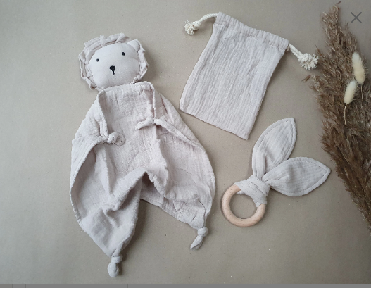 Organic Cotton Lion Muslin Comforter/Soother & Teething Ring Set